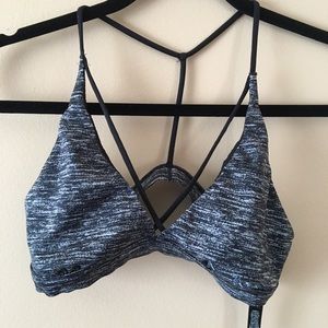 M | Victoria’s Secret | Gray Heathered Sports Bra